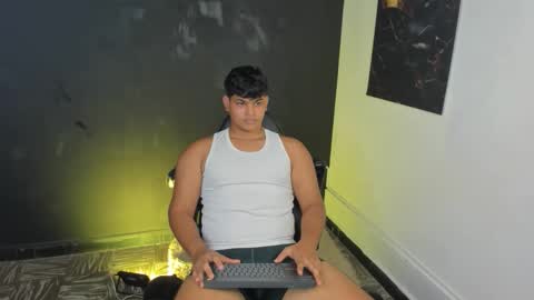 nicole_and_thiago1 online show from February 2026 10:28:01 PM