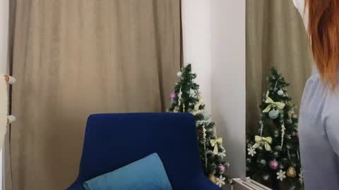 Snapshot of nicole_broown chatting on December 2024 09:04:02 PM Nicole online show from December 2024 09:04:02 PM