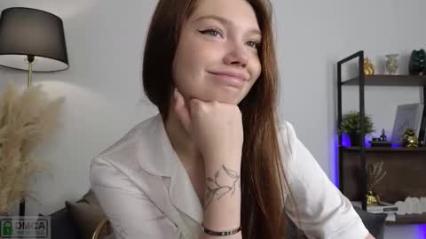 Snapshot of nicole_broown chatting on September 2025 01:24:02 PM Nicole online show from September 2025 01:24:02 PM