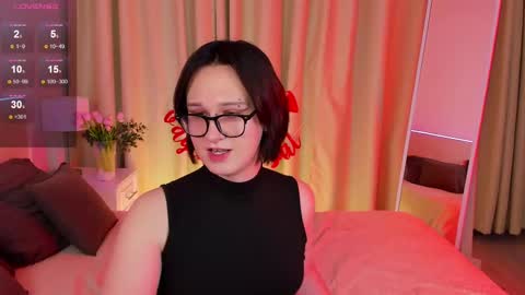 Snapshot of nicole_cidman chatting on February 2025 05:33:01 PM Nicole online show from February 2025 05:33:01 PM