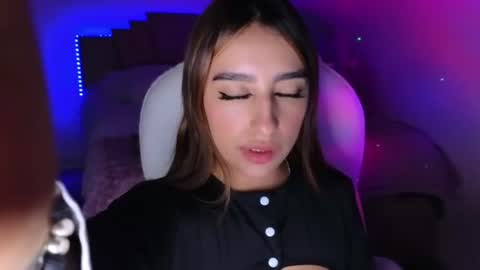Nicole online show from June 2026 03:42:02 AM