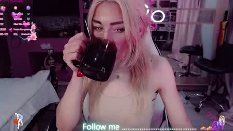 Snapshot of nicole_g0ld_ chatting on July 2026 07:34:01 PM Nicole online show from July 2026 07:34:01 PM