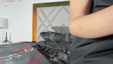 nicole_grace0 online show from January 2025 12:06:01 PM