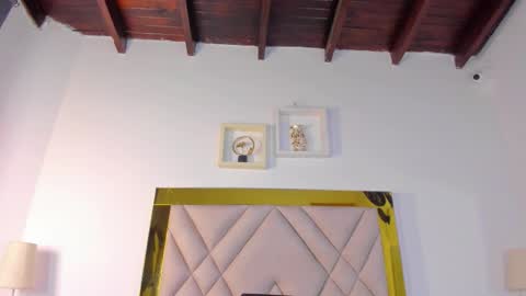 nicole_grace0 online show from September 2025 12:08:02 PM