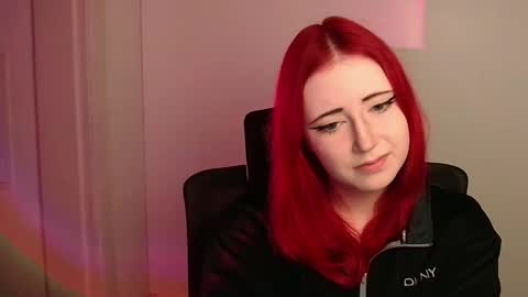 Nicole online show from November 2025 08:35:01 AM