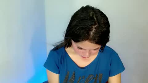 nicole_kiss01 online show from October 2025 08:22:01 AM