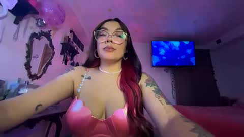 Nicole online show from April 2026 06:11:02 AM