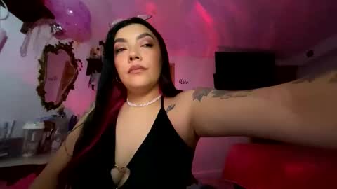 Snapshot of nicole_wc chatting on May 2026 04:21:01 AM Nicole online show from May 2026 04:21:01 AM