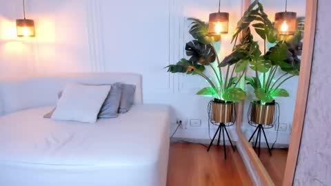 N A T A L I A online show from April 2026 02:51:02 AM