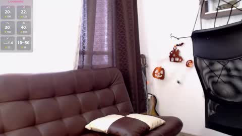 Snapshot of nicoledance69 chatting on October 2025 07:05:01 PM nicoledance69 online show from October 2025 07:05:01 PM