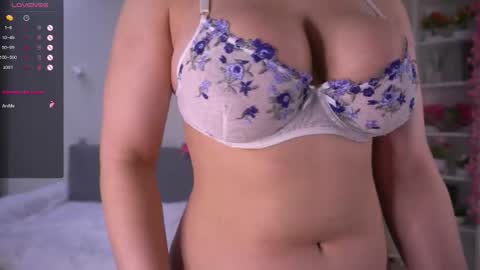 Kimmy online show from November 2025 03:12:02 PM