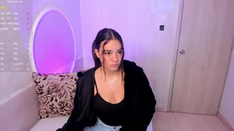 Nicole online show from August 2026 11:20:01 AM