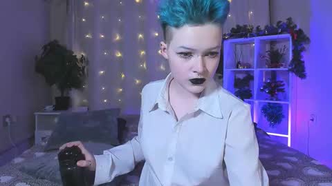 Snapshot of nicolefloret chatting on December 2024 08:36:02 PM Nicole online show from December 2024 08:36:02 PM