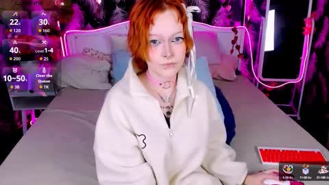 Nicole online show from September 2025 08:45:02 PM