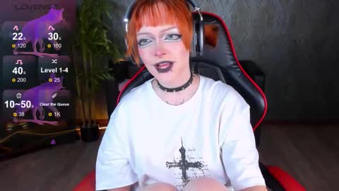 Nicole online show from October 2025 08:38:02 PM