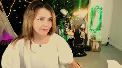 Snapshot of nicolehits chatting on May 2026 01:16:02 PM nicolehits online show from May 2026 01:16:02 PM