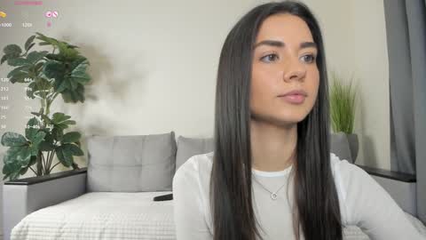 Dua Lipa online show from January 2025 01:01:01 PM