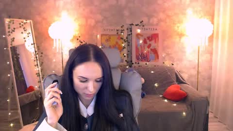 Snapshot of nicolemerz chatting on June 2026 04:02:01 PM Nicole online show from June 2026 04:02:01 PM