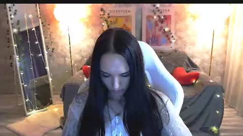 Snapshot of nicolemerz chatting on June 2026 07:12:02 PM Nicole online show from June 2026 07:12:02 PM
