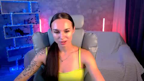 Nicole online show from July 2026 07:39:01 PM