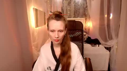 Nicole online show from April 2026 12:33:01 PM