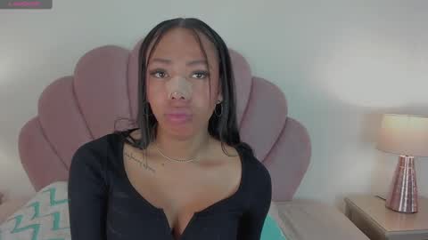 NICOLE online show from September 2025 12:27:02 PM