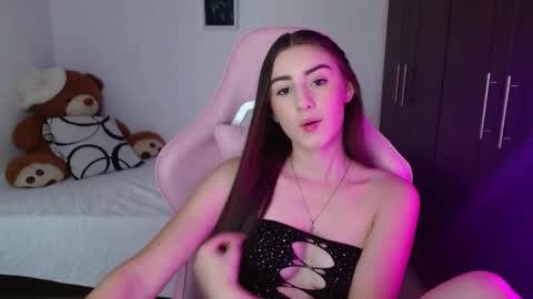 nicoll_28 online show from October 2025 08:26:01 PM