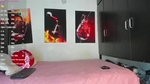 Snapshot of nicolle_hanks1 chatting on April 2026 01:58:02 AM nicolle_hanks1 online show from April 2026 01:58:02 AM