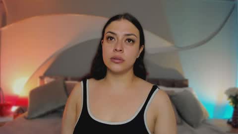 Nicolle online show from April 2026 11:43:01 AM