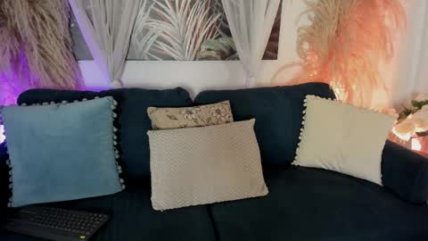 Nicolle online show from April 2026 11:46:02 AM