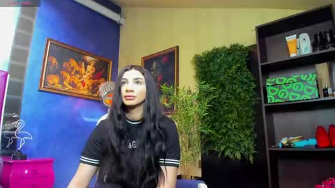 Nicolle online show from April 2026 07:59:02 AM