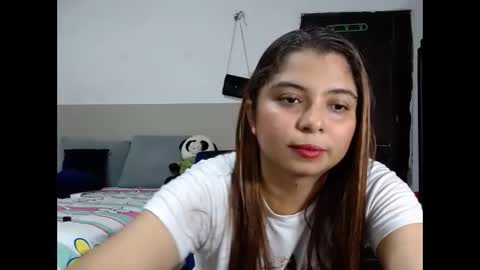 Snapshot of nicollgreen chatting on October 2025 08:18:01 PM NicollGreen online show from October 2025 08:18:01 PM