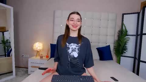 NicolRos online show from March 2025 09:50:01 AM