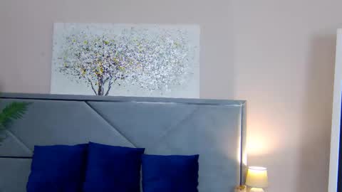 NicolRos online show from October 2025 06:02:02 AM