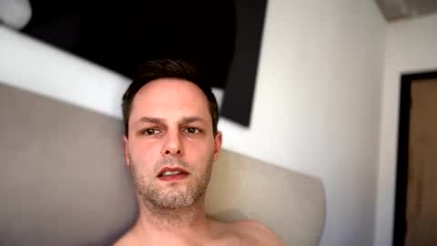 nigel49 online show from April 2026 08:07:02 AM
