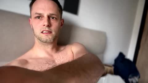 nigel49 online show from May 2026 12:24:02 PM