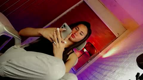 night_crystal1111 online show from April 2026 06:36:02 PM