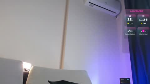 Snapshot of night_wwwolf chatting on April 2026 01:41:02 PM Jameson online show from April 2026 01:41:02 PM