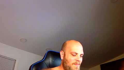 Snapshot of nightlifecouple chatting on October 2025 02:51:02 AM nightlifecouple online show from October 2025 02:51:02 AM