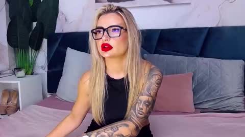 Snapshot of nightshadeiris chatting on September 2025 07:32:02 AM Iris online show from September 2025 07:32:02 AM