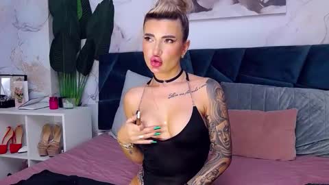 Snapshot of nightshadeiris chatting on November 2025 08:02:02 AM Iris online show from November 2025 08:02:02 AM