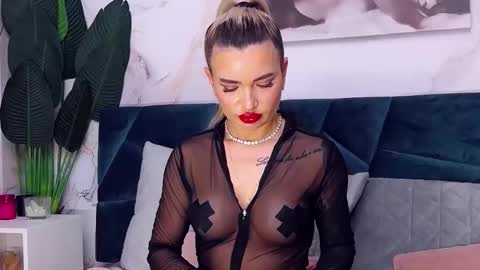 Snapshot of nightshadeiris chatting on November 2025 09:19:02 AM Iris online show from November 2025 09:19:02 AM