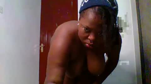 Snapshot of nighty_desire chatting on October 2025 10:40:02 AM Nighty Desire online show from October 2025 10:40:02 AM