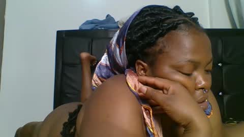 Snapshot of nighty_desire chatting on November 2025 09:24:01 PM Nighty Desire online show from November 2025 09:24:01 PM