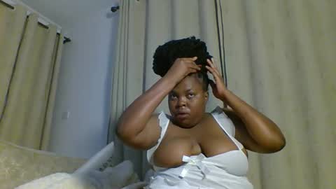 Snapshot of nighty_desire chatting on November 2025 02:39:02 AM Nighty Desire online show from November 2025 02:39:02 AM