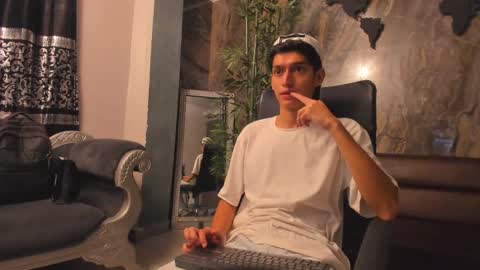 Snapshot of niick_carter chatting on November 2025 11:29:01 PM Nick online show from November 2025 11:29:01 PM