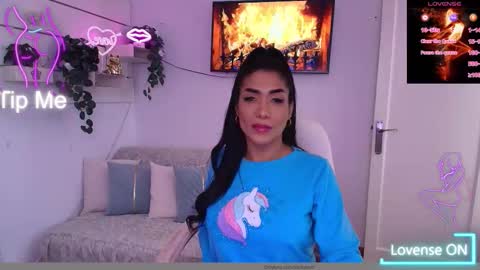 Snapshot of niickylovee chatting on February 2026 12:42:01 PM Nicolle Bustamante online show from February 2026 12:42:01 PM
