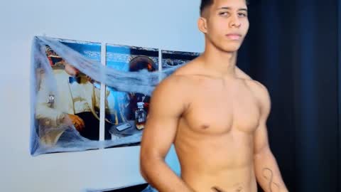 Niico online show from October 2025 09:30:01 PM