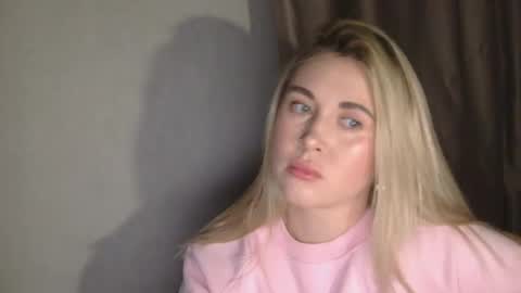 Nika online show from January 2026 04:45:01 PM