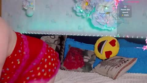 LovellyNika online show from February 2025 03:59:01 PM